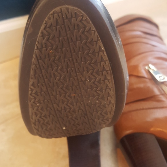 Michael Kors Boots - Picture 4 of 4